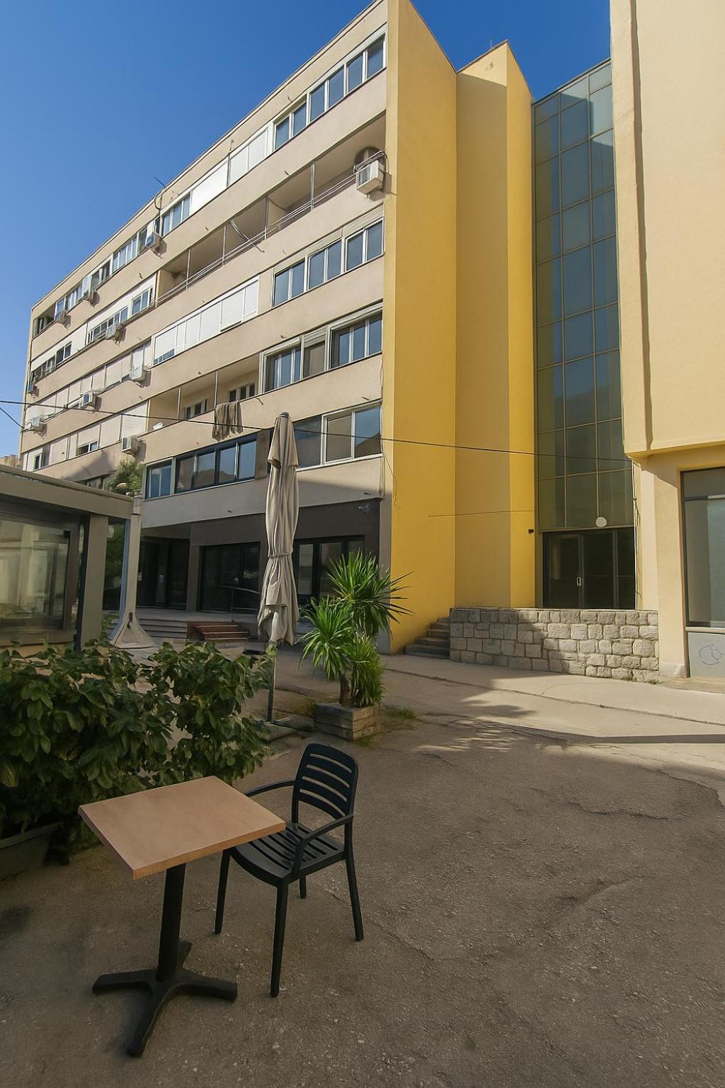 Side By Side Apartments Split Exterior foto